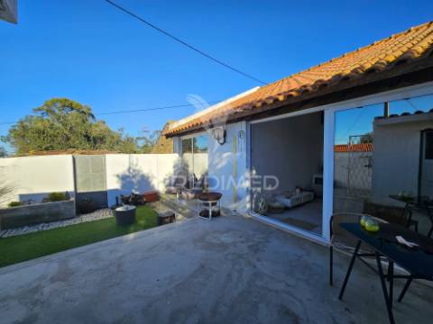 Moradia t2 renovada, em rolão, castro verde