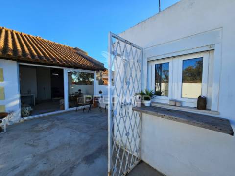 Moradia t2 renovada, em rolão, castro verde