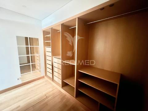 Apartamento t2 duplex _ parque das nações