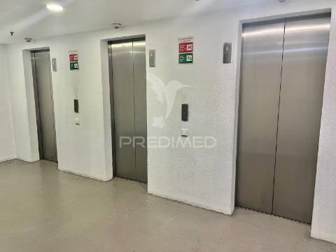 Apartamento t2 duplex _ parque das nações