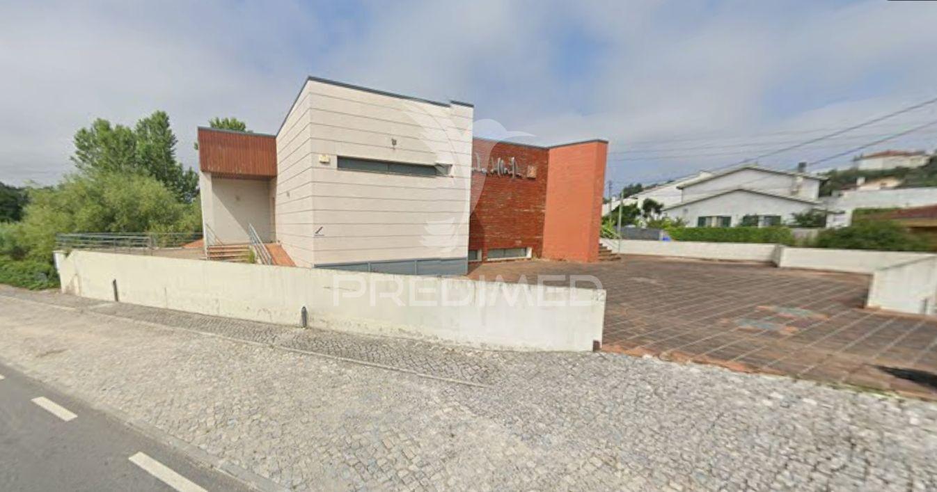 Edifício para restauração e eventos