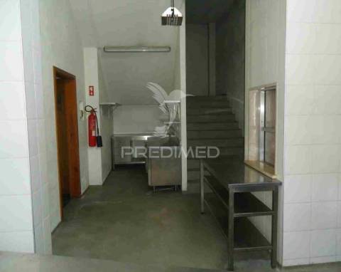 Edifício para restauração e eventos