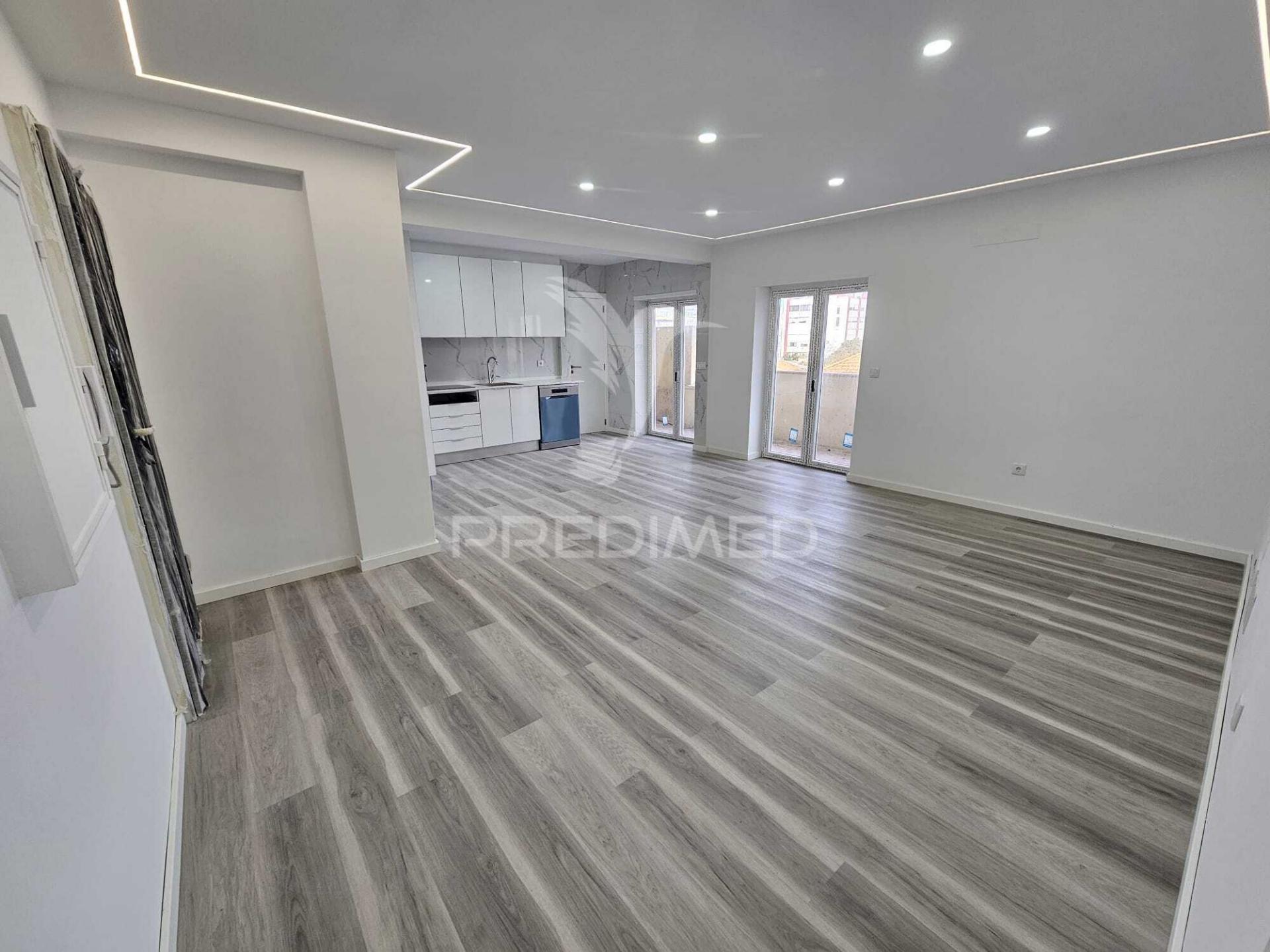 Apartamento t2 da costa caparica