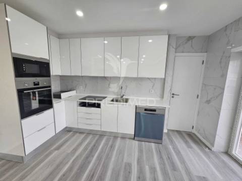 Apartamento t2 da costa caparica