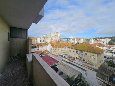 Apartamento t2 da costa caparica