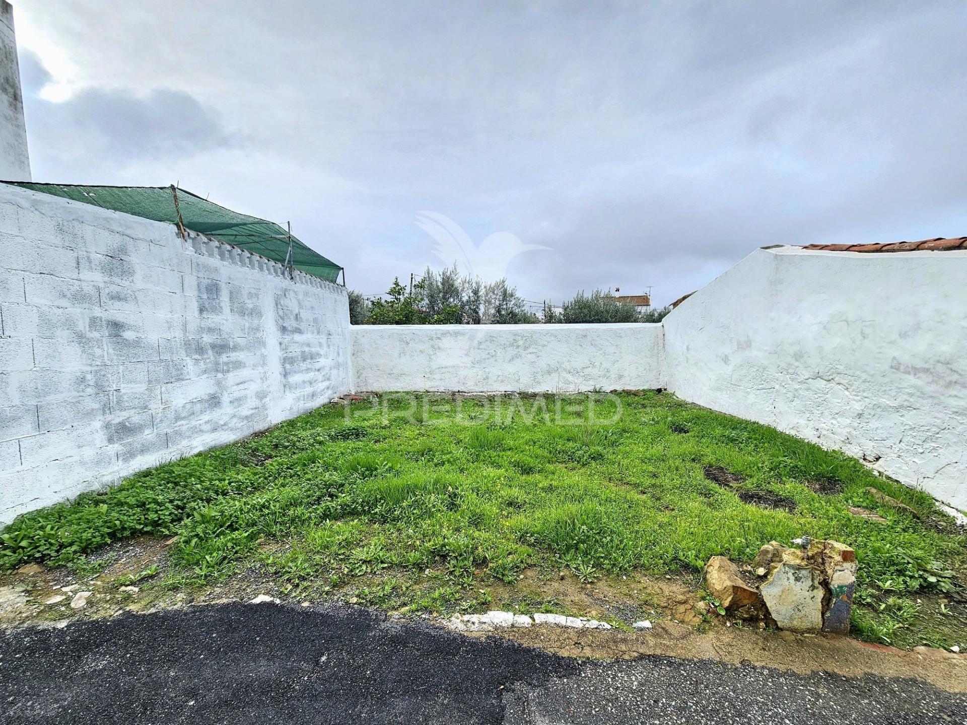 Lote de terreno urbano em aldeia dos fernandes
