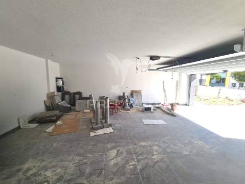 Moradia t4 com piscina