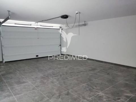 Moradia t4 com piscina