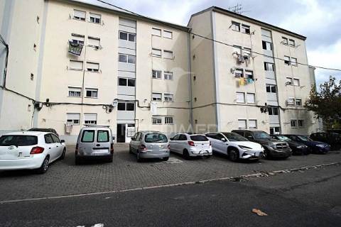 Apartamento t3 laranjeiro