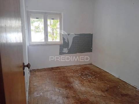 Apartamento t3 laranjeiro