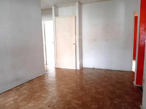 Apartamento t3 laranjeiro