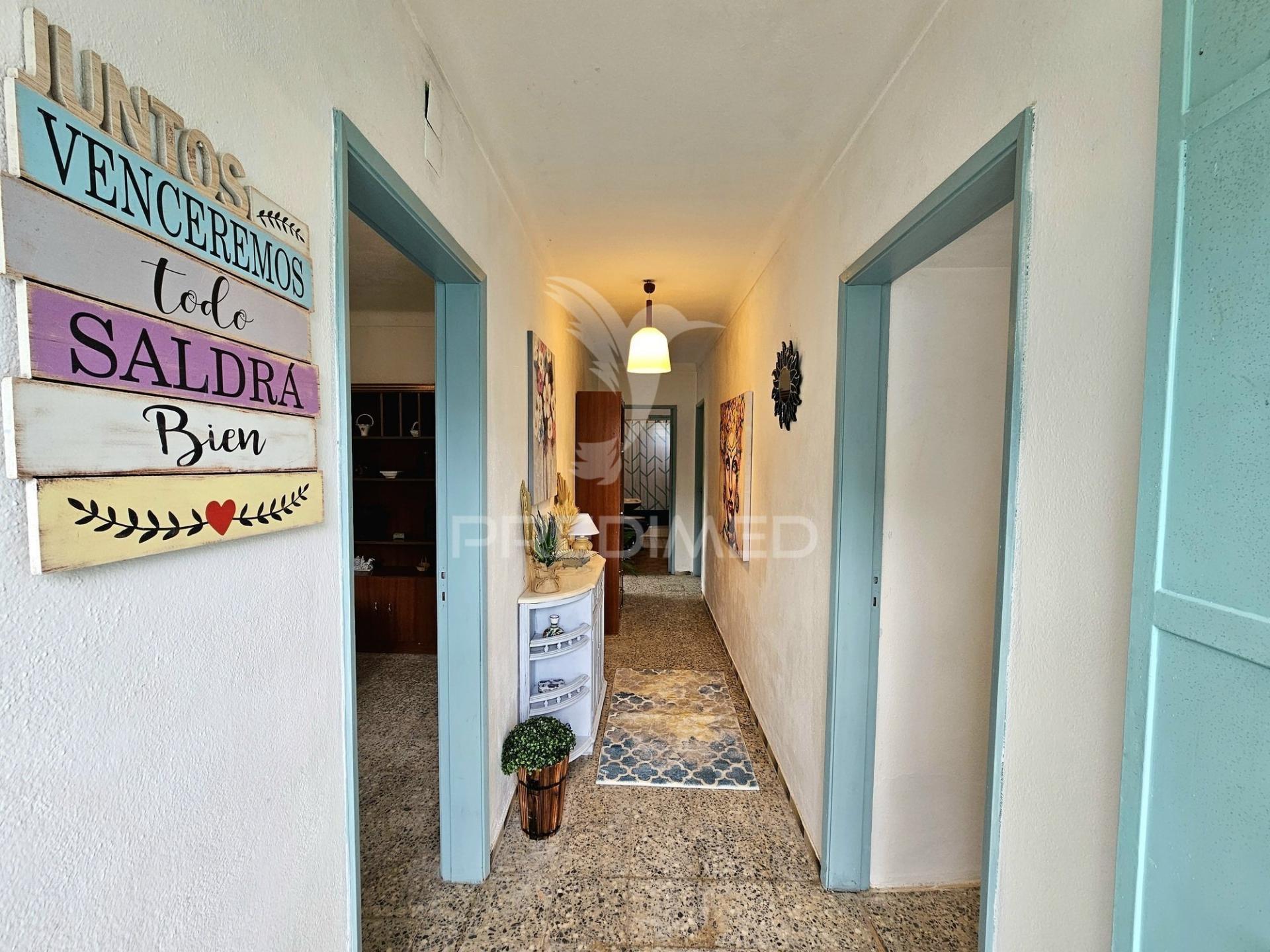 Moradia t3+1 com quintal nas fontes ferrenhas