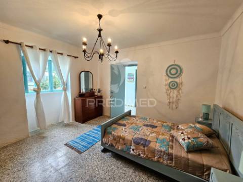 Moradia t3+1 com quintal nas fontes ferrenhas