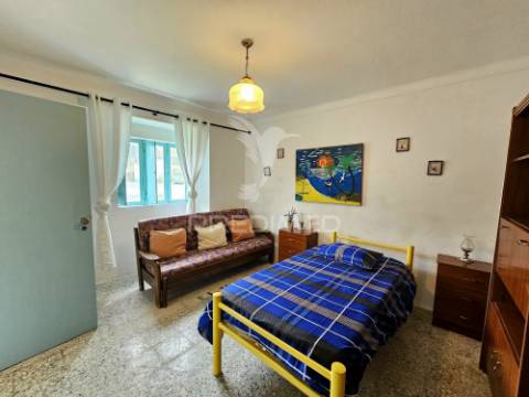 Moradia t3+1 com quintal nas fontes ferrenhas