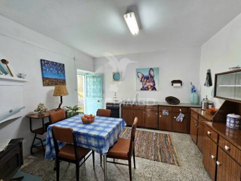 Moradia t3+1 com quintal nas fontes ferrenhas