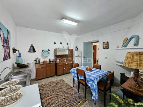 Moradia t3+1 com quintal nas fontes ferrenhas