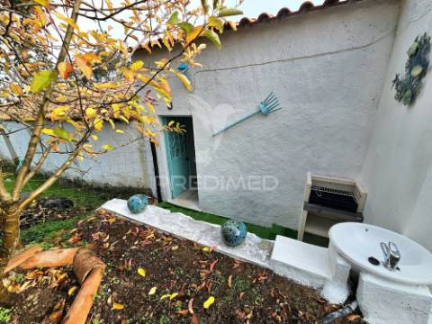 Moradia t3+1 com quintal nas fontes ferrenhas