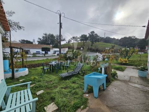 Moradia t3+1 com quintal nas fontes ferrenhas