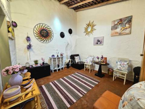 Moradia t1 em aldeia dos fernandes, almodôvar