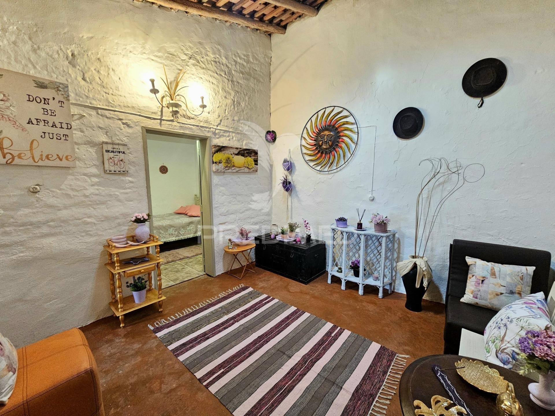 Moradia t1 em aldeia dos fernandes, almodôvar