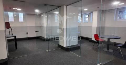 Espaço para escritório/comércio na avenida da boavista - porto