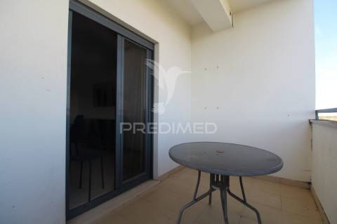 Duplex t3+1 com 2 garagens