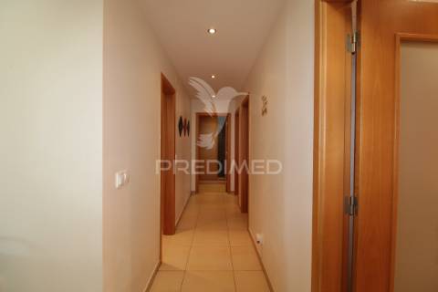 Duplex t3+1 com 2 garagens