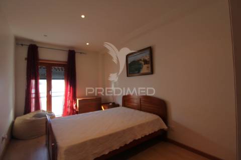 Duplex t3+1 com 2 garagens