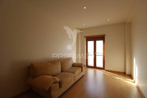 Duplex t3+1 com 2 garagens