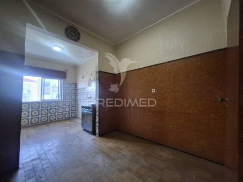 Apartamento t3 em cruz de pau