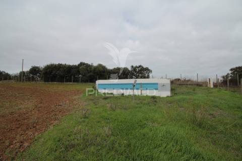 Terreno urbanizável com 38.500 m² – uma oportunidade exclusiva em sousel