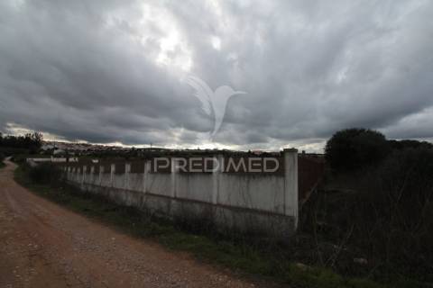 Terreno urbanizável com 38.500 m² – uma oportunidade exclusiva em sousel