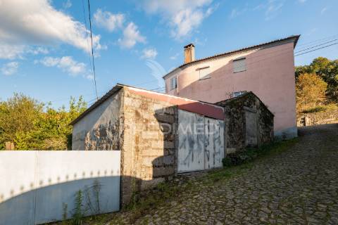 2 casas para renovar em adaúfe, braga – excelente oportunidade