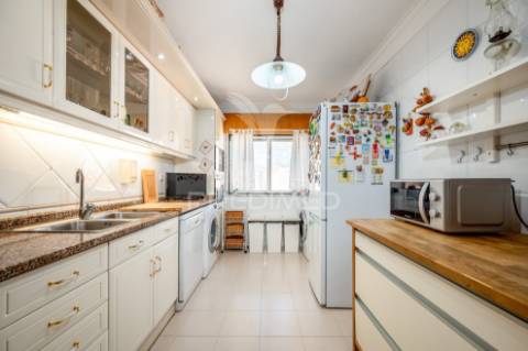 Exclusivo t2 no 10º andar em são marcos: vistas panorâmicas e arrecadação