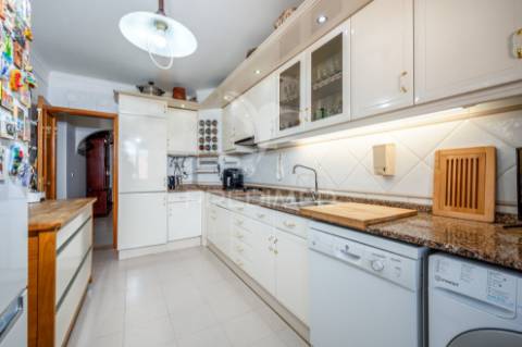 Exclusivo t2 no 10º andar em são marcos: vistas panorâmicas e arrecadação