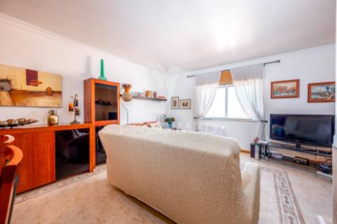 Exclusivo t2 no 10º andar em são marcos: vistas panorâmicas e arrecadação