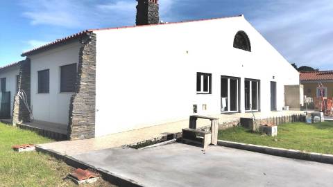 Moradia t3 geminada em marinhais