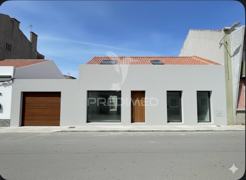 Moradia t3 c/ garagem totalmente renovada