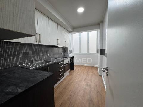 Apartamento t3 quatro caminhos