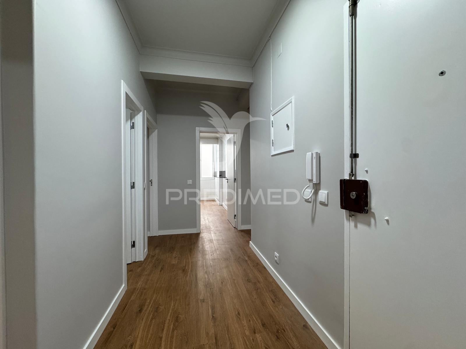 Apartamento t3 quatro caminhos