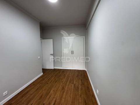 Apartamento t3 quatro caminhos