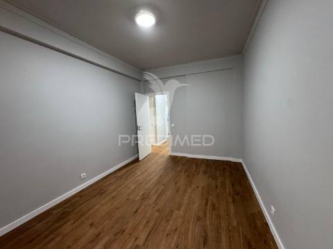 Apartamento t3 quatro caminhos