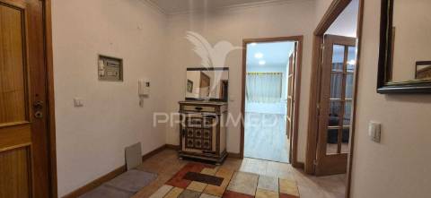 Apartamento t3 - lamaçães