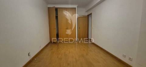 Apartamento t3 - lamaçães