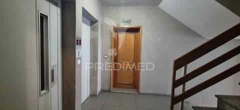 Apartamento t3 - lamaçães