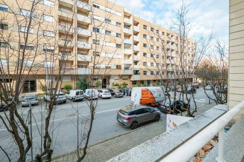 Apartamento t3 - lamaçães