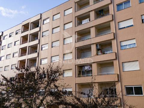 Apartamento t3 - lamaçães