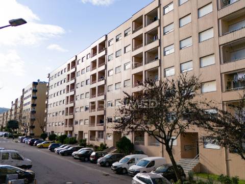 Apartamento t3 - lamaçães