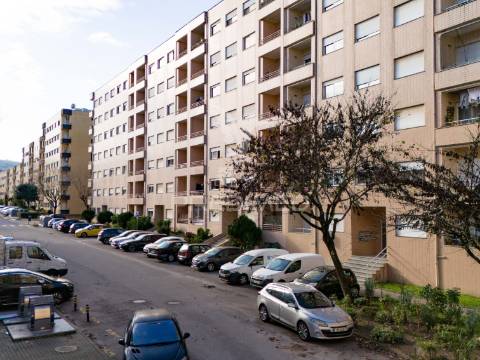 Apartamento t3 - lamaçães