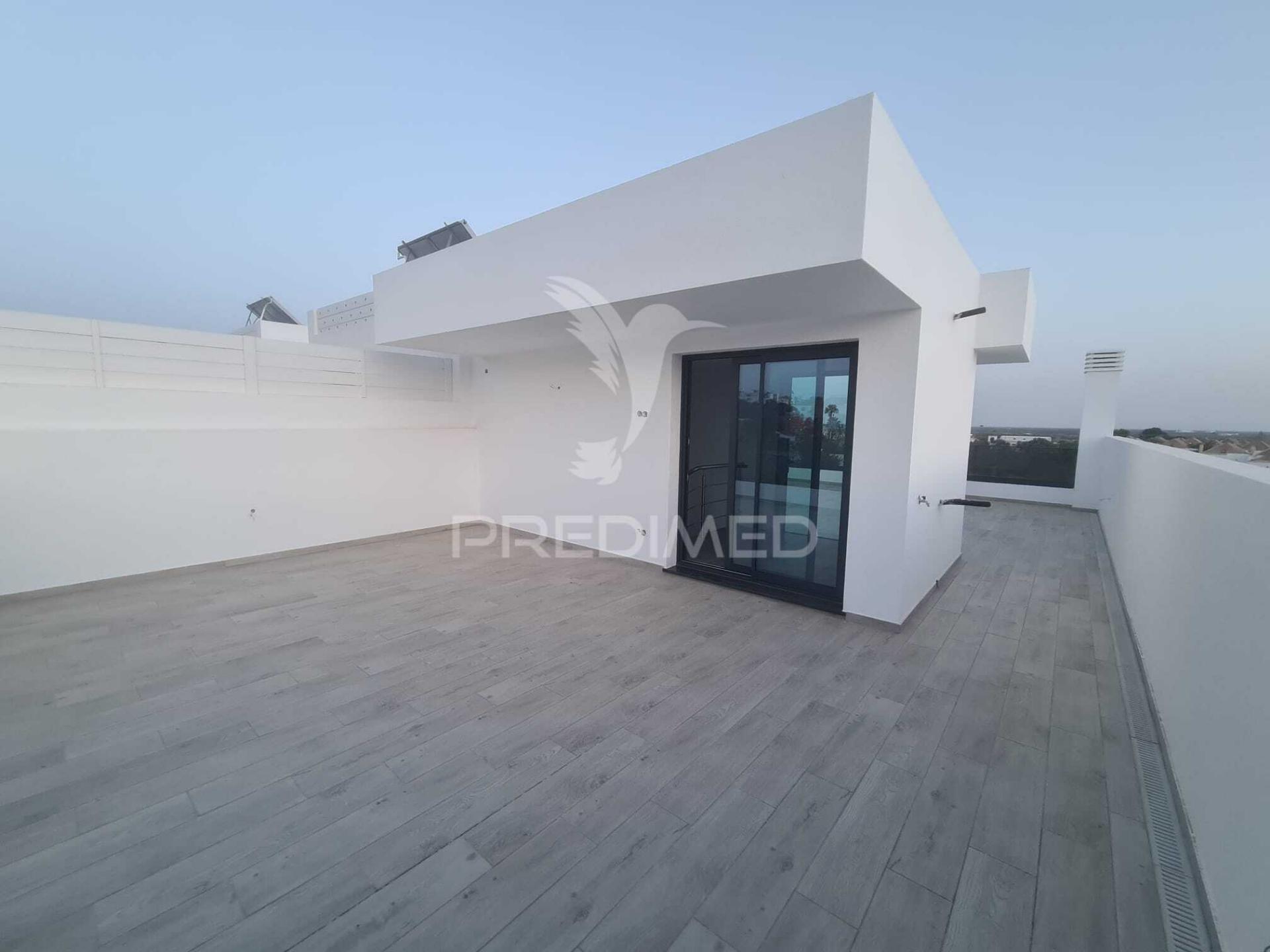 T4 tavira com piscina